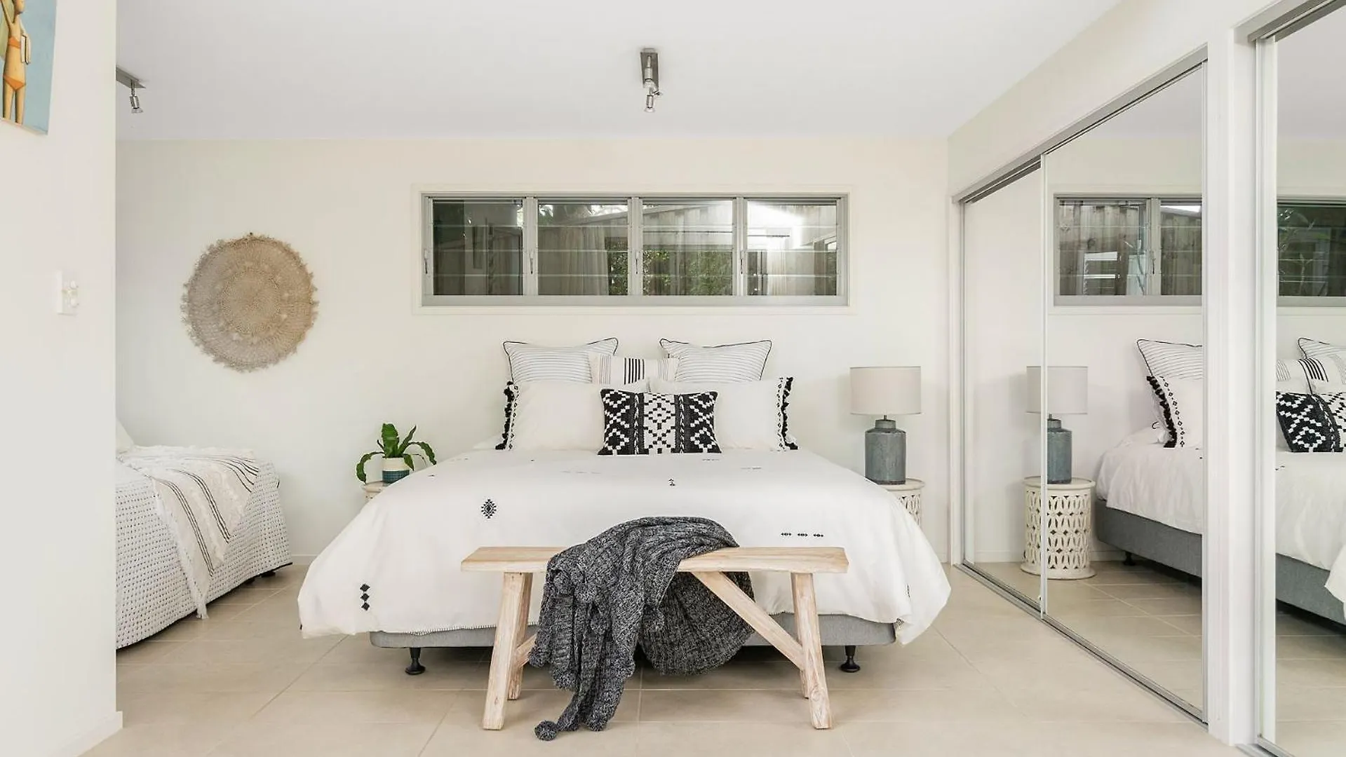 A Perfect Stay - The White Rabbit Byron Bay Holiday home
